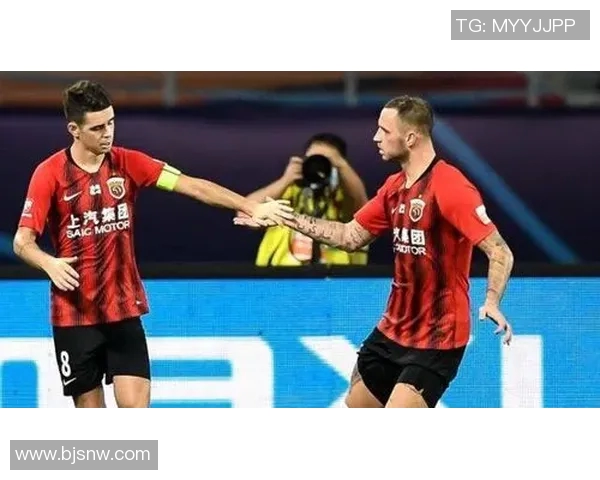 南京羽毛球队与广州羽毛球队赛后复盘分析灵活性表现与战术对比 南京羽毛球队与广州羽毛球队赛后复盘分析灵活性表现与战术对比