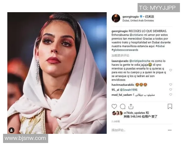 巴西足球明星魅力四射帅气无比引领全球球迷热潮