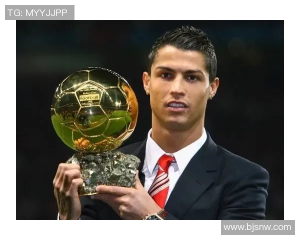 梦幻足球明星球员的传奇之路与辉煌成就解析