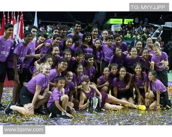 深圳网球队团队协作深度分析与其他城市球队的对比研究 深圳网球队团队协作深度分析与其他城市球队的对比研究