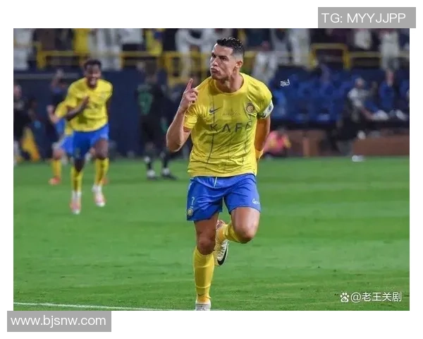 荷兰足球明星10号的传奇之路与辉煌成就回顾