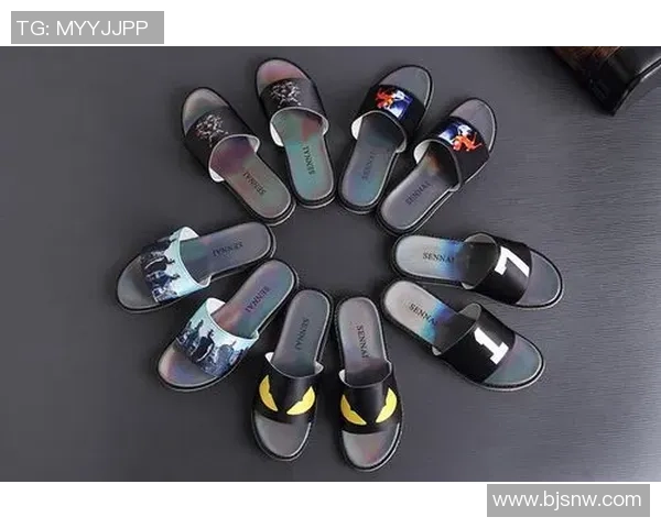 足球明星拖鞋时尚大赏精选潮流款式与独特设计图片展示 足球明星拖鞋时尚大赏精选潮流款式与独特设计图片展示