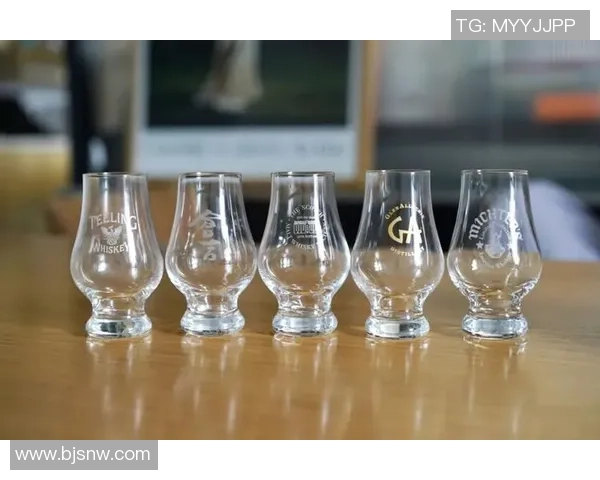 足球明星杯子品牌推荐让你在喝水时也能感受球场激情 足球明星杯子品牌推荐让你在喝水时也能感受球场激情